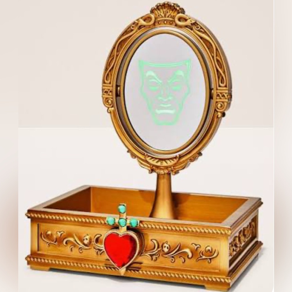 Disney Villains “Evil Queen” Magic Mirror Vanity Tray 🪞❤️